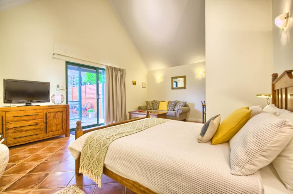 Spencer Suites ألباني المظهر الخارجي الصورة