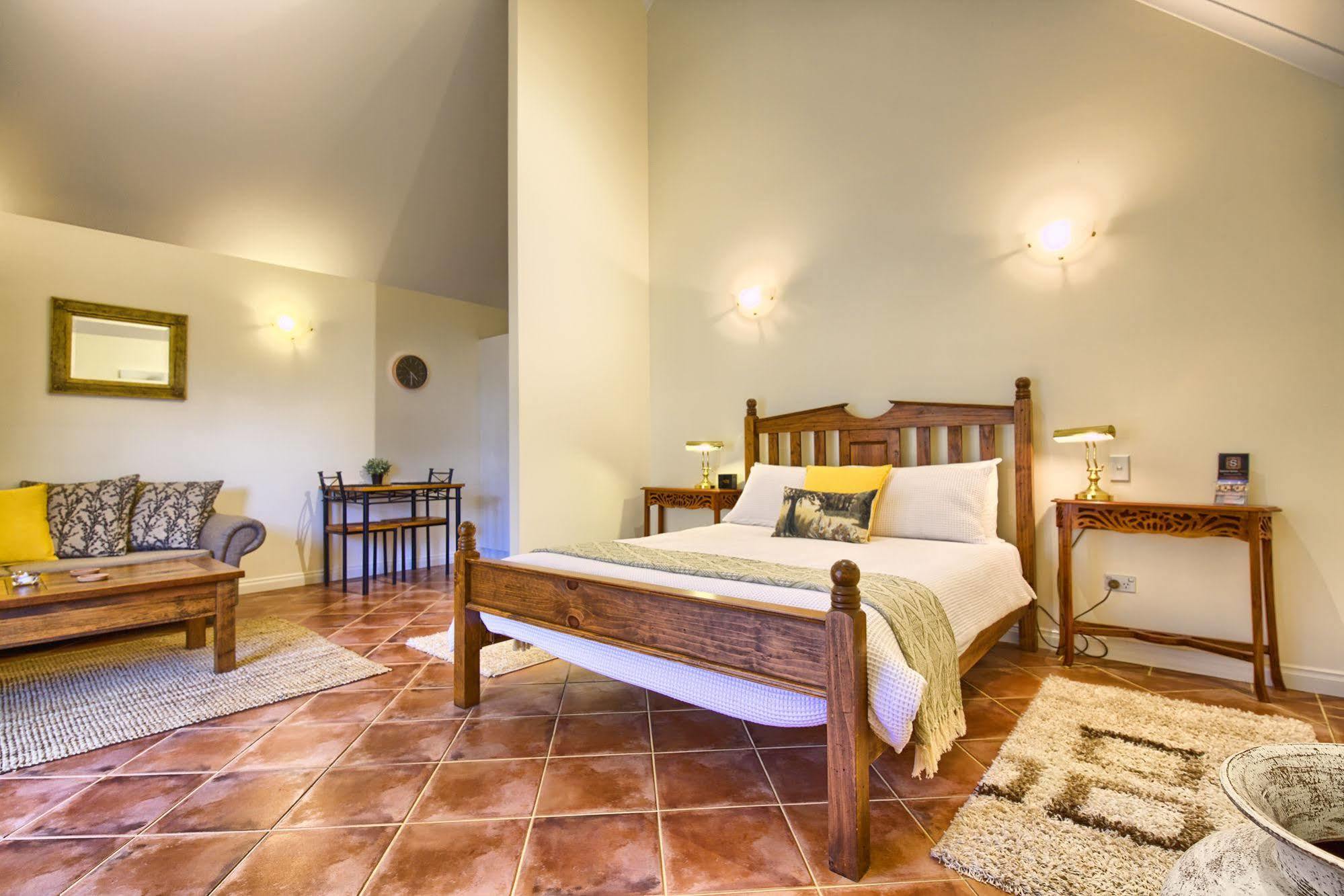 Spencer Suites ألباني المظهر الخارجي الصورة